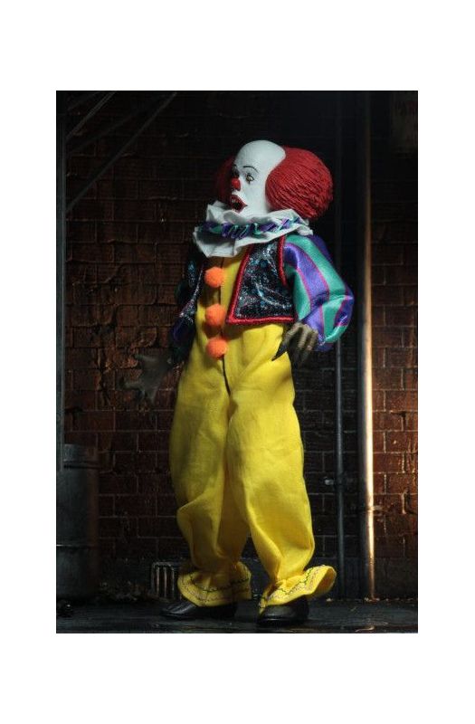 IT 1990: Pennywise 8 inch Clothed Action Figure